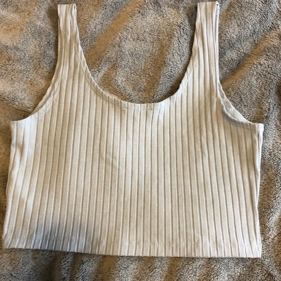 light blue crop tank - Picture 2 of 2